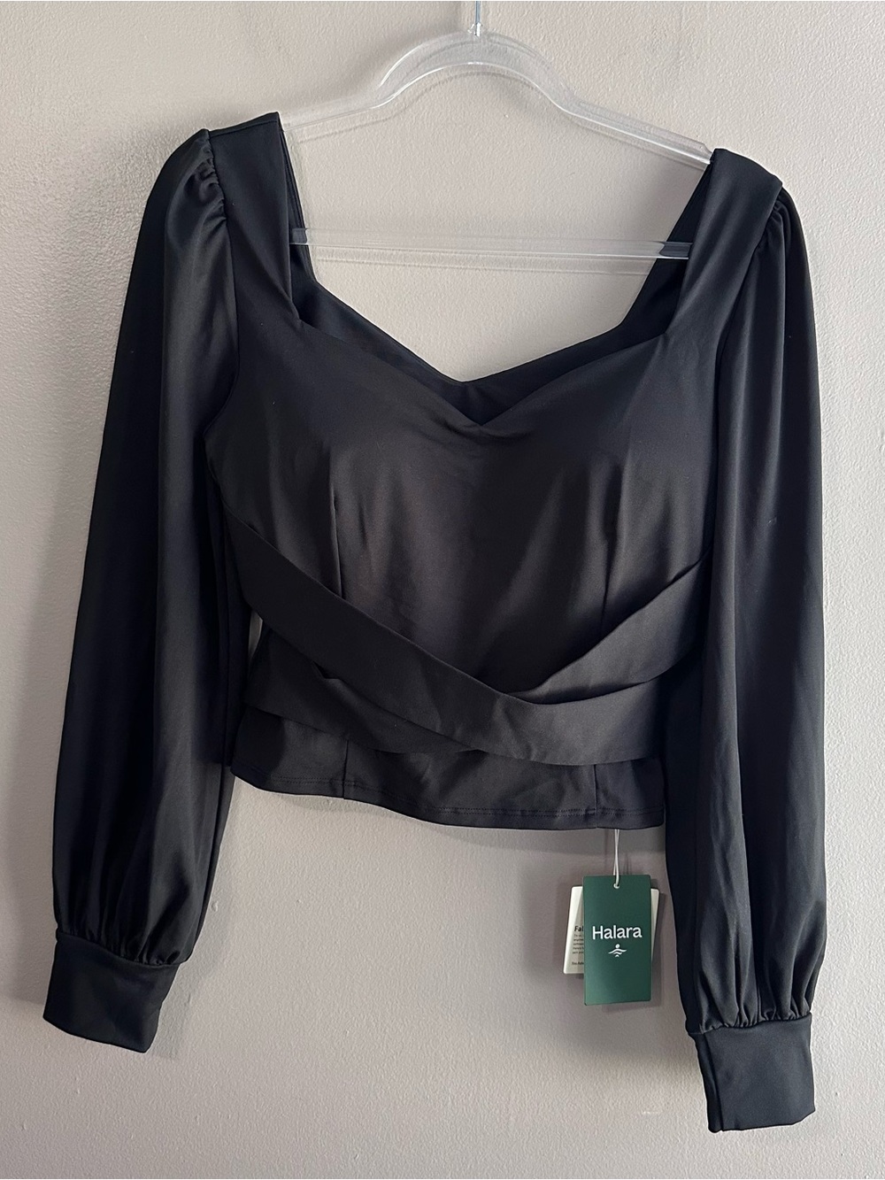 Halara Medium Black Push-up Molded Cup Sweatheart Puff Sleeve Crossover Work Top
